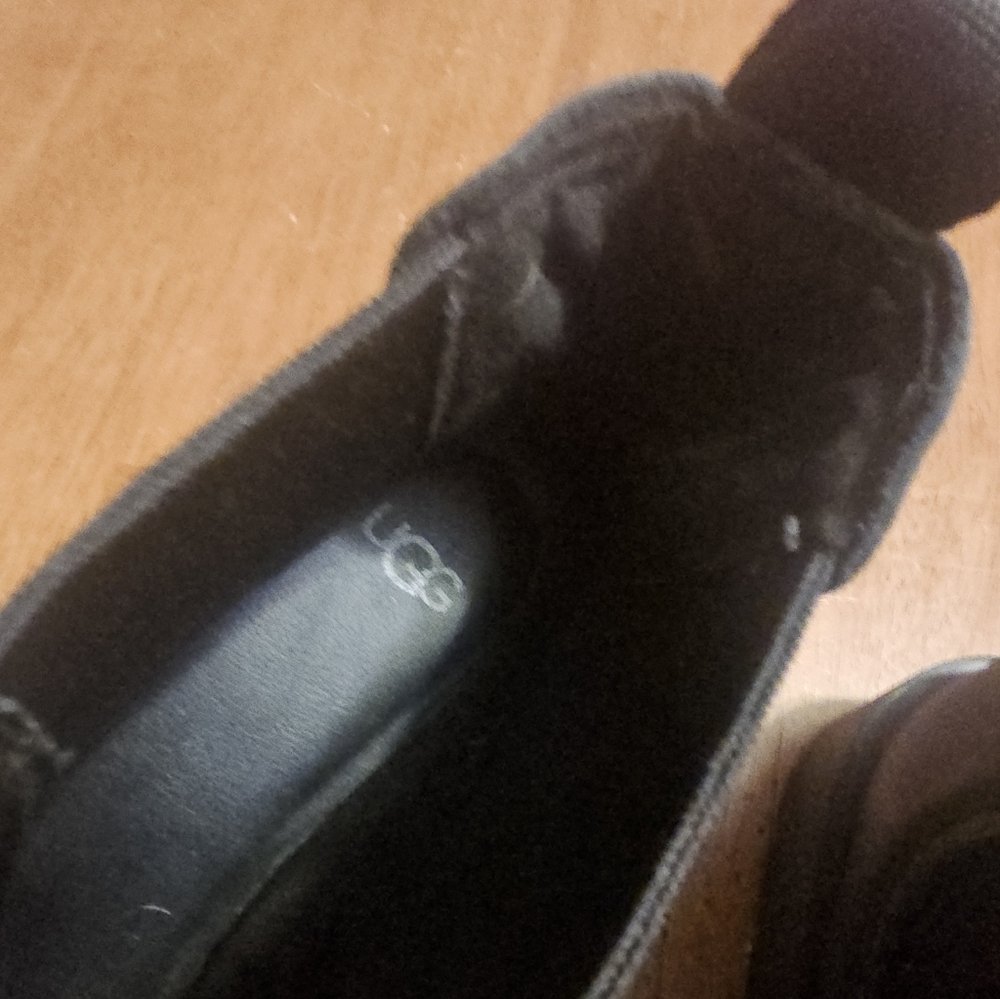 UGG Women's Black Chelsea Boots - Picture 16 of 16